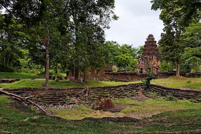26-Prasat Ta Muen Toch-004